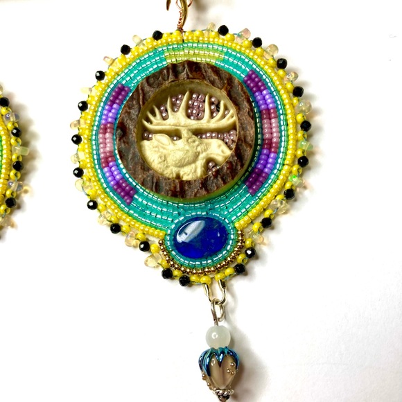 Beaded Beadwork Carved Antler Moose and Black/Ethiopian Opal Drop Earrings - Picture 7 of 10
